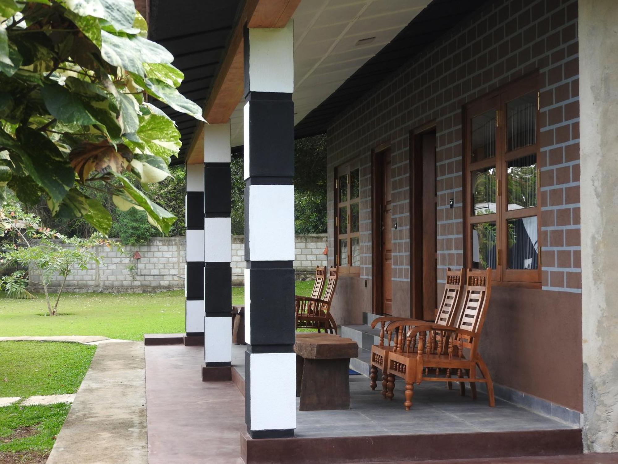 Eco Hotel Black&White - Anuradhapura Mihintale Exterior foto